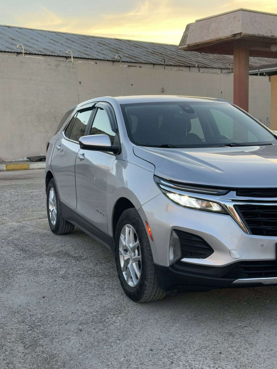 CHEVROLET EQUINOX
2022, LT
اللون سلفر 
الضرر فقط جاملغ امامي + باب السكن امامي كلير امريكي
بدون ايربك ١٠٠/١٠٠ 
الموصفات صندوق شفت 
بصمه تشغيل عن بعد 
كشنات تدفئة 
المكان دهوك عقرة 
موبايل ***********
