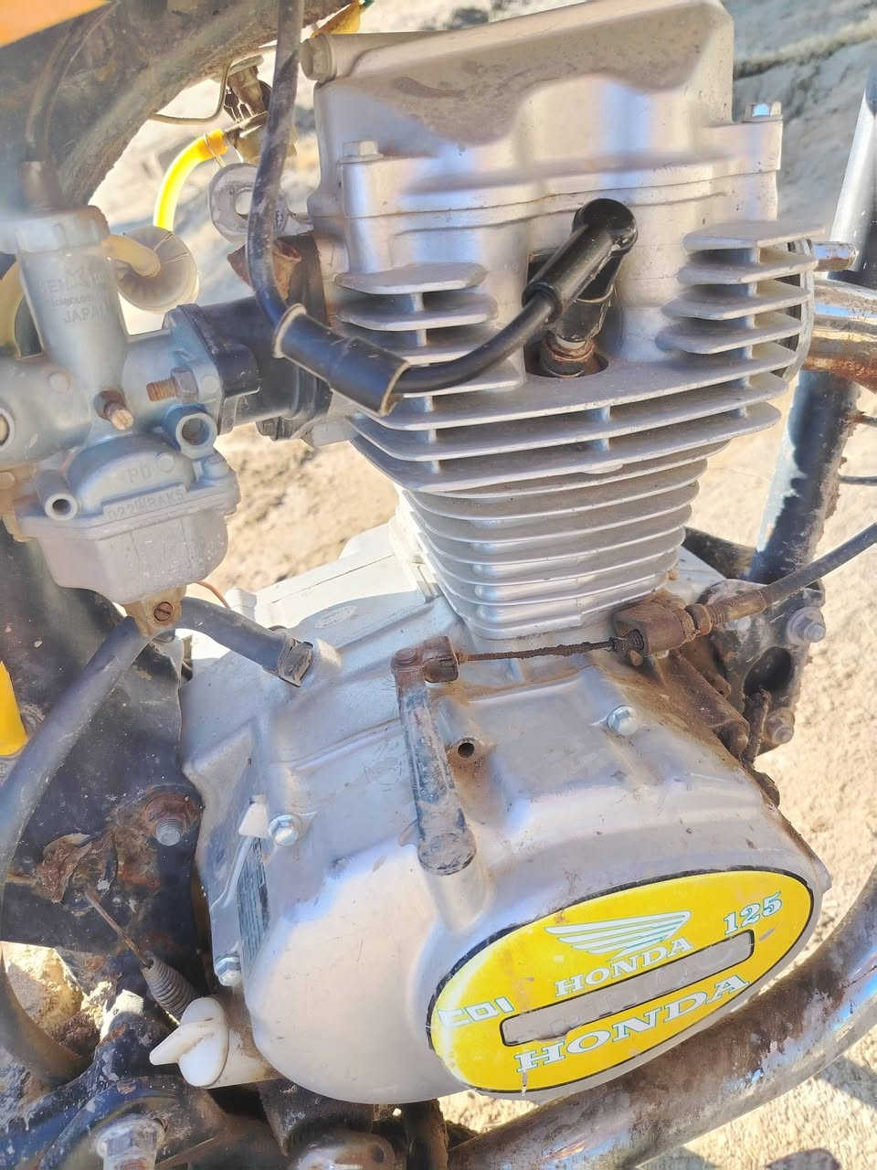 سلام عليكم دراجه للبيع شاصي نامه مكينه ارشه نضيفه السعر ٢٧٥ وبيهه مجال مكاني بابل كفل ***********
