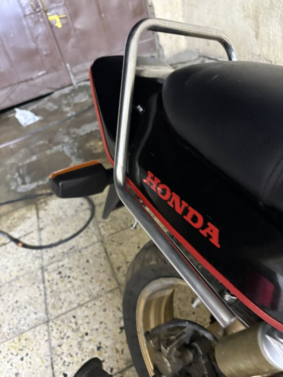 للبيع cb400
سي بي فور جيل اول محرك خير من الله وكهربائيات شغالة كلها
الدراجه عليها ادامه كاملة
السعر مليون ونص (1500)وبيها مجال 
للتواصل ***********
مكاني بغداد
