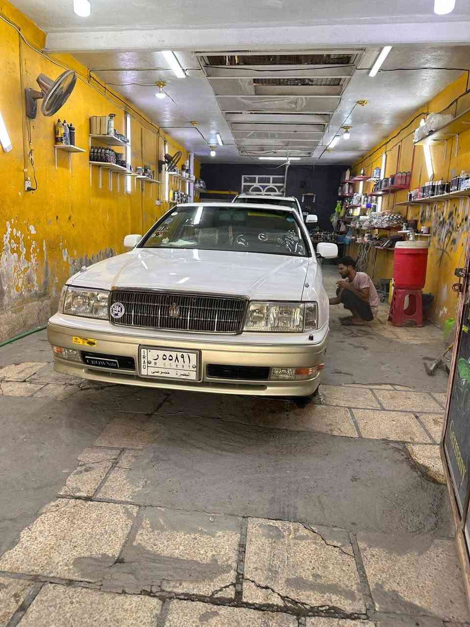 السلام عليكم راس الثور فلات مديل 1996
كصه قماره 
باسمي مشروع وطني ابيع إنكليزي 
غرفه 2000
مكينه 3000 فيشتين
كير ومكينه حداديه تبريد شرط 
مامتواجد علنت ***********
