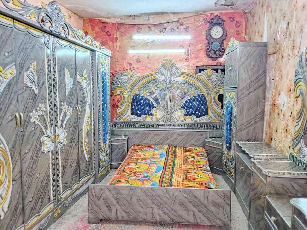 غرفه اخشاب ست ابواب للبيع ***********السعر 650صاج خشب عراقي الزاويه كنتوريه موديل حديث العنوان بغداد وكو توصيل متواجد وتساب

