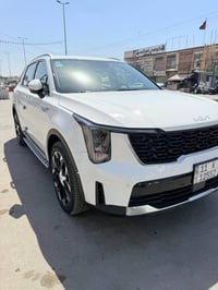 سورنتو 26 خليجي  مكفوله كفاله عامه  رقم بغداد بسمي  ماشيه 4 الف  زيرو ...