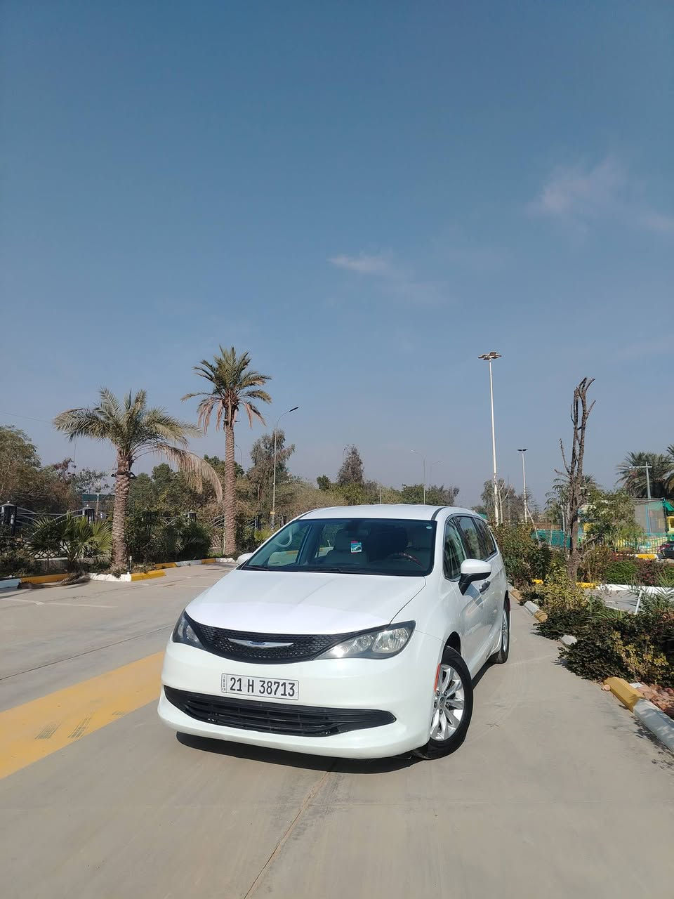 للبيع كلايسلر باسفيكا فيوجر 20 أمريكي
حادث فقط جاملغ امامي بدون دواخل نفسه مبدل 

او بل عراق بيها نص باب الصندوق صبغ سونار وصور الحادث مرفق مع المنشور 

مواصفات 

بصمه تشغيل 

أبواب عادية يدوي 

تحكمات ستيرن جهتين 

شاشه كبيره+ كامرة

حساسات امامي خلفي 

كير موس هاند بريك كهربائي 

ماشيه 84mi

V6 3600

سبعة راكب 

ثلاث قطع تبريد منفصل 

كير مكينه مكفولات تبريد ثلج حداديه صدر جديد تخم تاير جديد ترايها زيرو رقم سليمانية أنكليزي بأسمي السعر 198 اوبيها مجال للشراي مكاني ديالى بعقوبة للستفسار أتصال ع الرقم ***********
