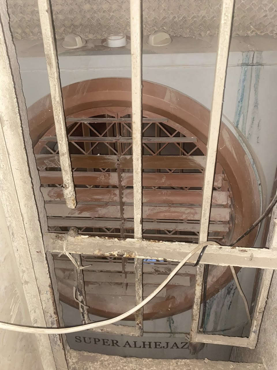 مبرده نضافه ١٠٠ با١٠٠ مابيهه اي ضرر ولا داخله تصليح شرط تبريد ثلج سعر ١٠٠ بيهه مجال بسيط


**إذا كنت صاحب هذا الإعلان وتريد حذفه لأي سبب، رجاءا أرسل رسالة إلى الدعم الفني**