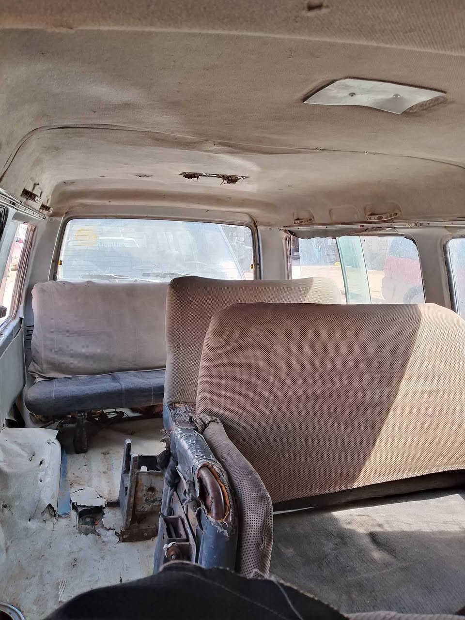 كيه بسته موديل 94رقم احمر بغداد كير اكسن تخم تاير جدد السعر 13وبيهاا مجال 
‏‪***********‬‏
