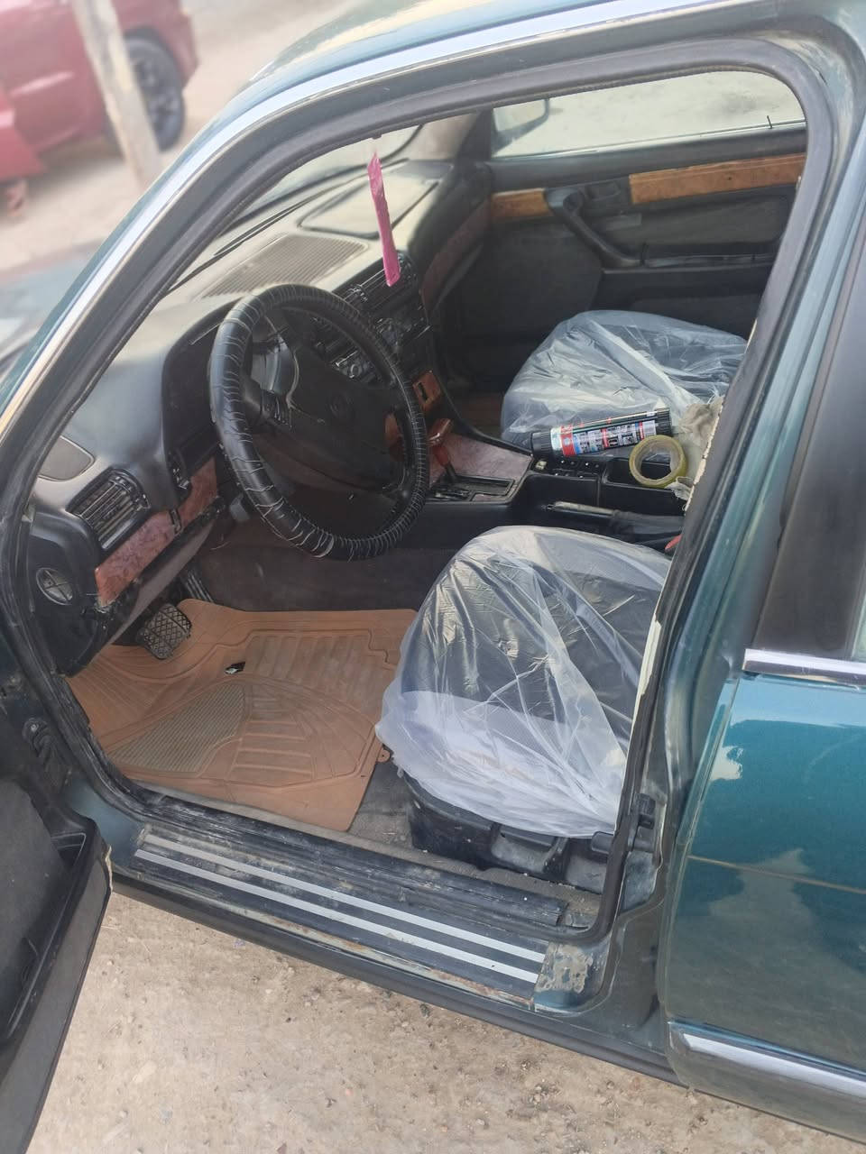 للبيع موديل 1991
سعر 42وبيه مجال مكاني بغداد
*********** واتساب
