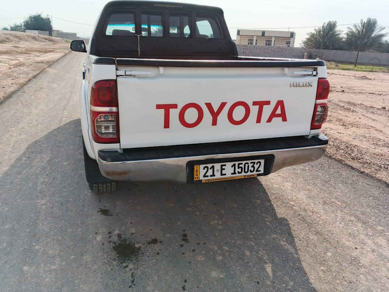 هايلوكس 2014
فورويل 4*4
گير اوتو 
سياره مكفوله كفاله عامة من الصبغ والتبديل 
رقم سليمانية
مكان السياره ديالى _ مندلي 

السعر 235$ وبيها مجال
للاستفسار الاتصال ع الرقم***********
