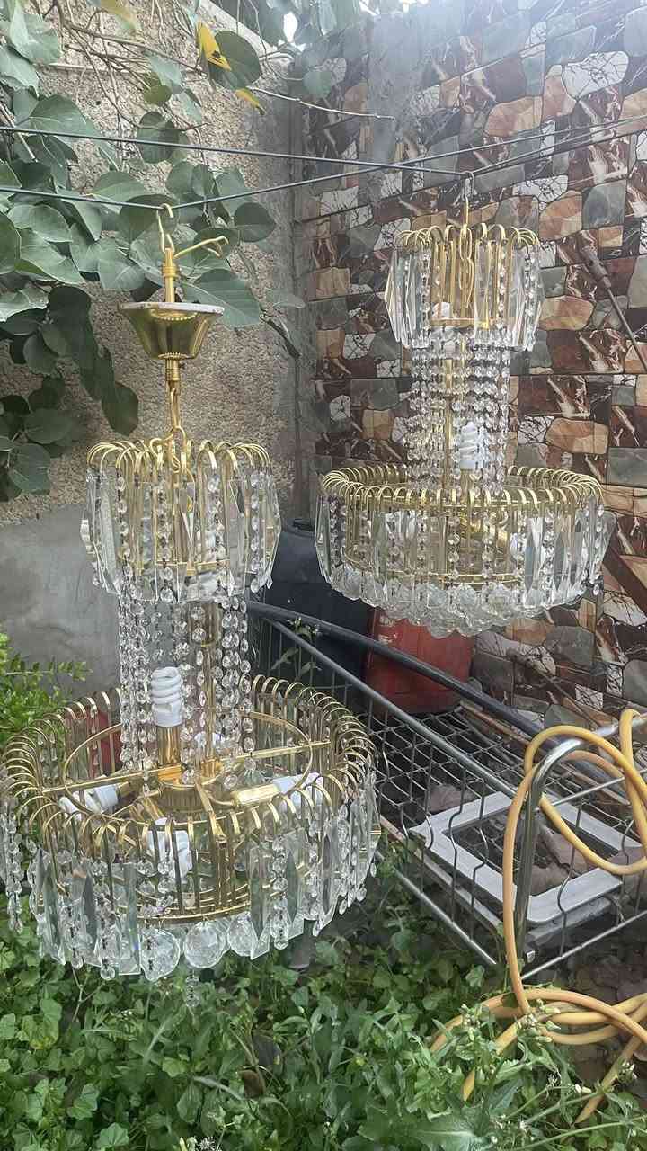 ثريات كرستال 2و4براكيتات للبيع للاستفسار اتصل واتس‭0773 421 5089‬
