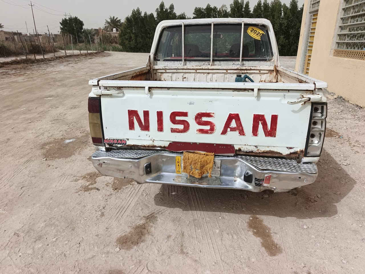 نيسان للبيع موديل 88 كير او مكينه بلاد شرط تخم تاير او ويل حداديه زينه تحويل ثاني يوم دواخل توني مدوشم سعر 35 ***********
