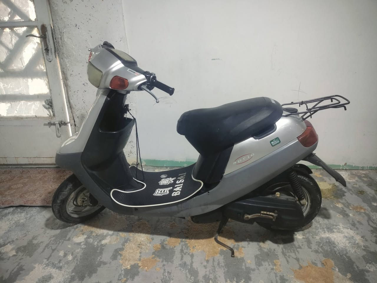 بطه 2003 السعر 400 شلعه ومعدل محرك بلادي نظيف شغاله سلف و هندر و كهربائيات  نظافه فول كفرات بلاديه كربلاء حي الحر يم فلافل سعد ***********
