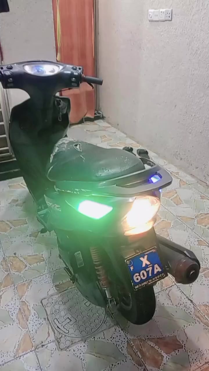 سلام عليكم دراجة للبيع دراجة كامله اي نقص مابيهه شلعه ومعدل خير من الله دراجة لايت زنون اشاير  سلف هندر باتري جديد ختم واحد دراجة مكان سبع البور شارع بلقيس سعر خاص


**إذا كنت صاحب هذا الإعلان وتريد حذفه لأي سبب، رجاءا أرسل رسالة إلى الدعم الفني**