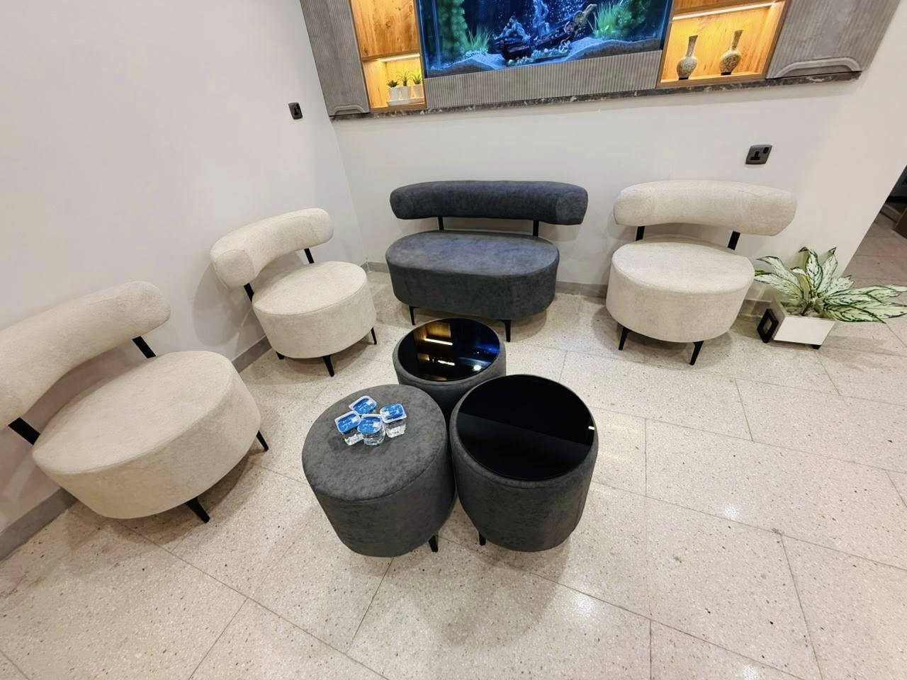 عليكم السلام
عيادة للبيع حديثة وجديدة جداً
تحتوي على

جهاز اشعة
مكتب
مكتب رسبشن
ثلاجة صغيرة
سبلت
حوض سمك
تخم
تلفاز
ميز ادوات 
سدية تجميل 
مكانها بغداد الدورة


**إذا كنت صاحب هذا الإعلان وتريد حذفه لأي سبب، رجاءا أرسل رسالة إلى الدعم الفني**