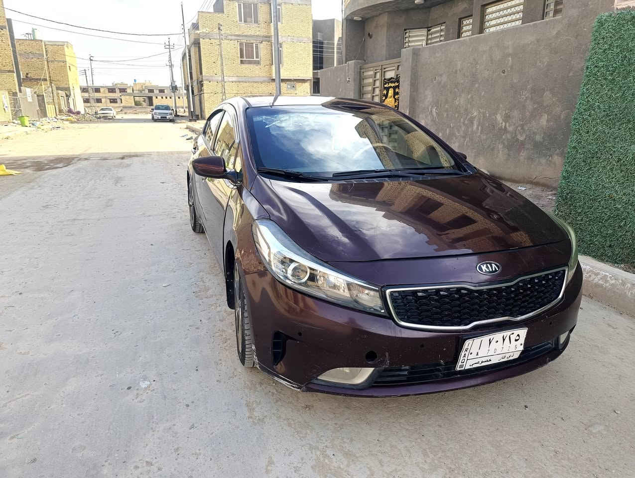 سلام عليكم كيه فورتي موديل 17جديده مكفوالى من الضربه وال صبغ بيهى مثل ماواضح بل فيديو مكينى 2000دوش ماشيه 90الف على وضع الشركه بيهى كازكت فقط نقص السياره حساس تاير والف حماوه الف ماذب عليهى بعد مراوس بوديل حديث عالي ناصي عادي بس يكون حديث سعر 118بيهى مجال مكاني ذي قار مركز تصل *********** @
