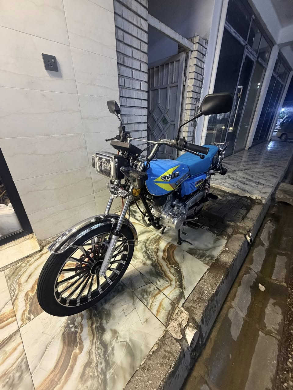 ياالله معرض القريشي ديالى بعقوبه قرية خرنابات المصداقيه عنواننا 😍***********✌️
توفر سيفان سولنك اصلي موديل 25 كفاله حتى من شخط 😍
شراي يتصل بخدمتكم 😘
