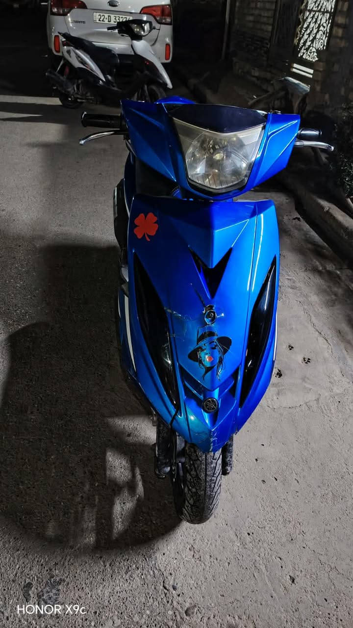 سلام عليكم دراجه جي تي ار
مكينه ناعمه مكفوله لاتنقيص ولاتبخير 
تايرات تخم جديد
دبلات خلفي شغالات امامي شويه تعبان 
بجم مكسور يرادله تبديل 
كلج خلفي رياضي معى البنكه 
كامله مكمله صارله شهرين نازله رمبه
السعر مليون وبيه مجال حك جيه ولبجم 
المكان بغداد الغزاليه الرقم ***********
