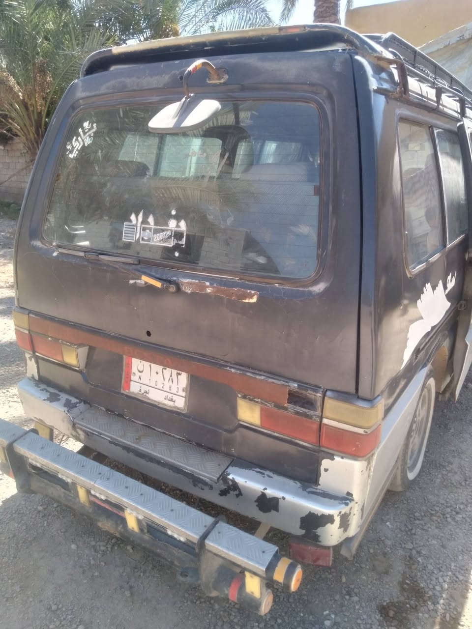 كيا بستا ١٩٩٣ للبيع سعر ٢٨ بيها مجال ***********
