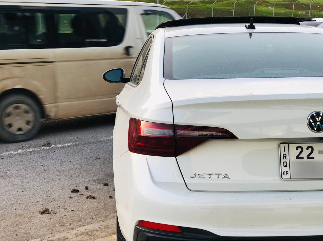 Jetta 2024 Se
جیتەی2024 ی Se
 بۆنیتی بۆیاخە ناوی نەگرتووە
ئێرباگی سوکان و شان سیستەمە
ڕۆیشتن: 27000km
سەنەوی تازەیە تا2031 
بەناوی خۆمە
لۆک و جوانە. 
نرخیشی 180$ وەرەقە و مەجال
***********
*********** رانية, السليمانية
