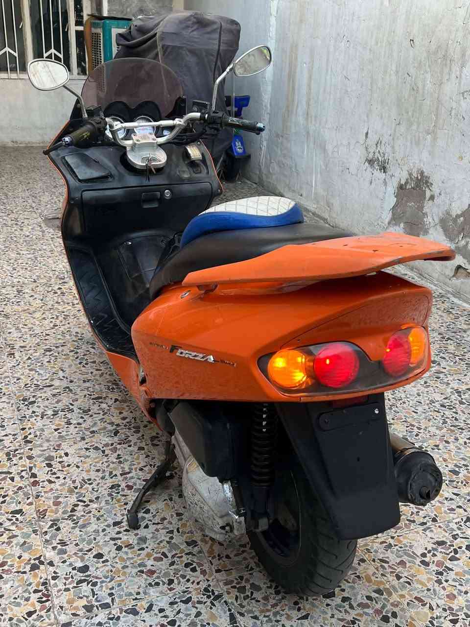 فورزا سويج صفر سته فحل البيع دراجة كامله مابيه نقص كهربائيات كله شغاله اوراق موجوده السعر ٧٠٠ الف مكان بغداد مدينه الصدر ***********
