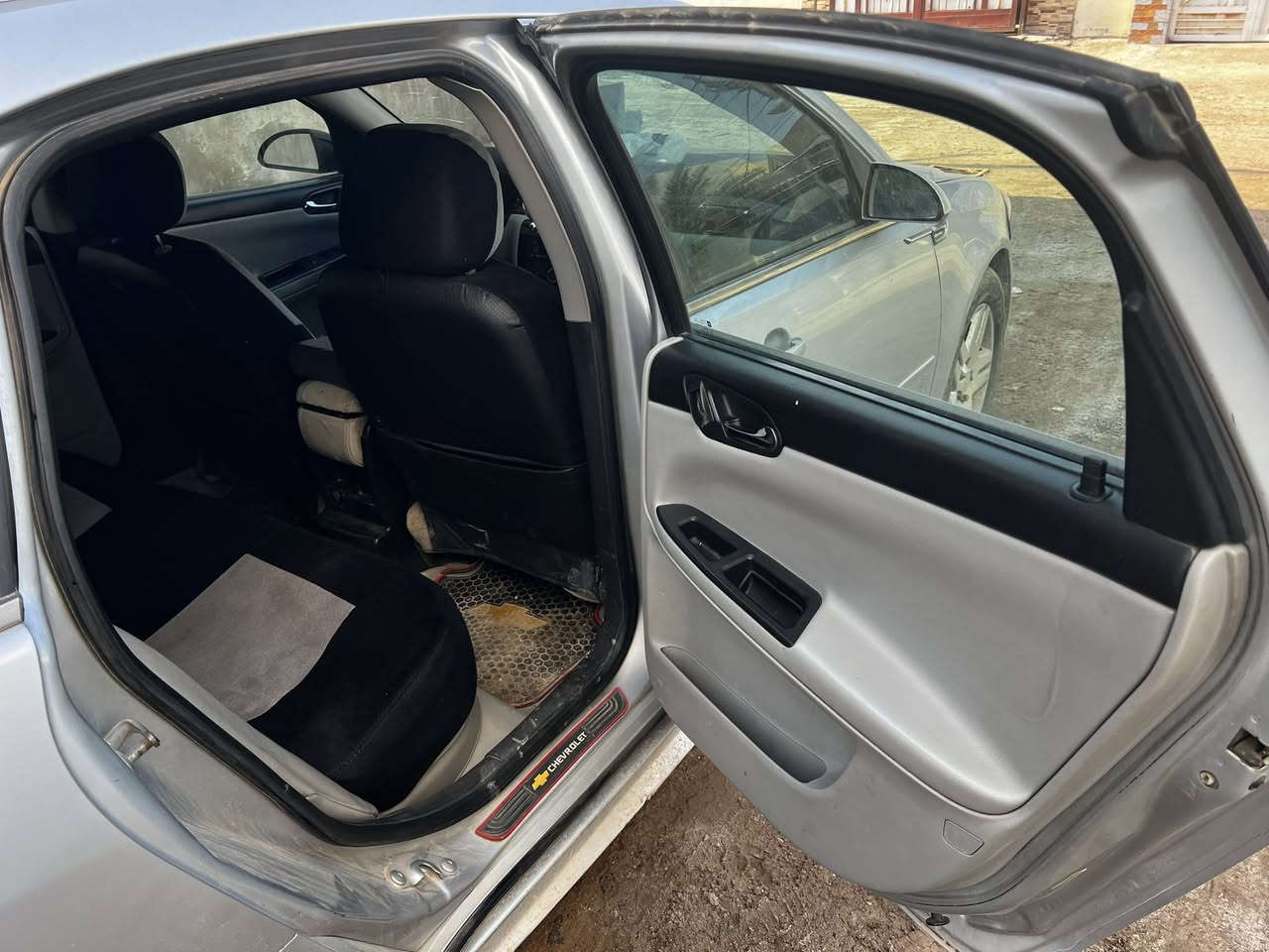 امبالا 2011 رقم كركوك الماني تحويل ثاني يوم سياره ضرر قطعه وحده صبغ سياره مال بيت جاهزه سياره خير من الله  كير بوليسي السعر 95 بيها مجال مكان ديالى الرقم ***********
