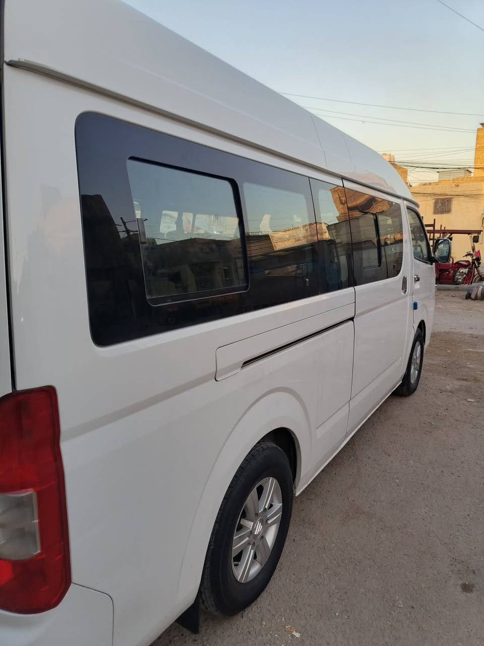 سلام عليكم فتون عالي البيع رقم بغداد إنكليزي موديل ١٩ سيارة بيه صبغ بل جنطه جوه الرقم السعر ١٣٠ وبيه مجال  العنوان  بغداد ***********
