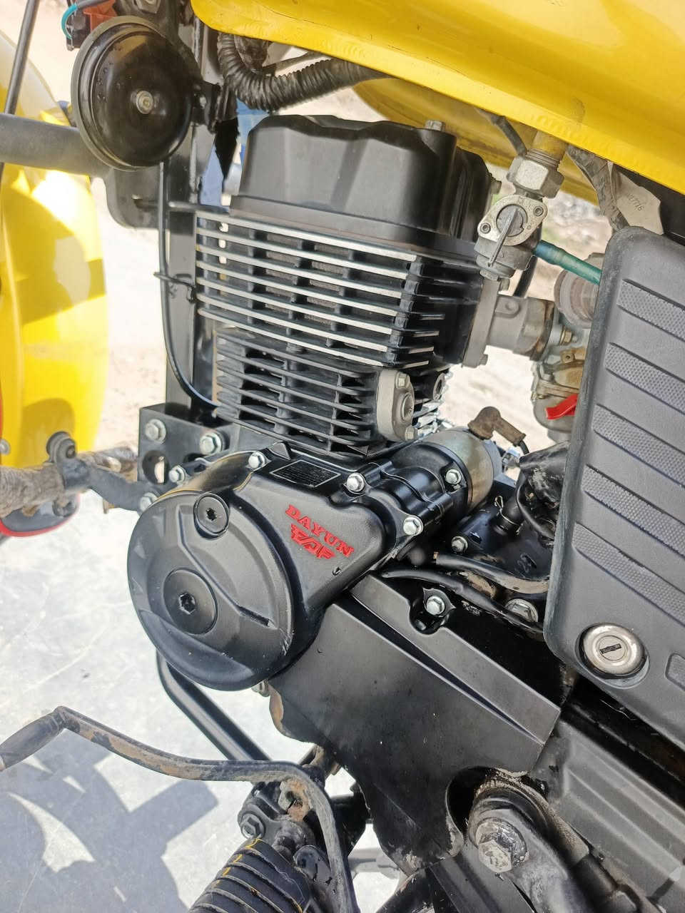 سلام عليكم ديوان موديل 24 شاصي 26 مكينه كلك فقط مكاتبه 200 ما مفتوحه سعر مليوان او 100 بي مجال مكاني سامراء ***********
