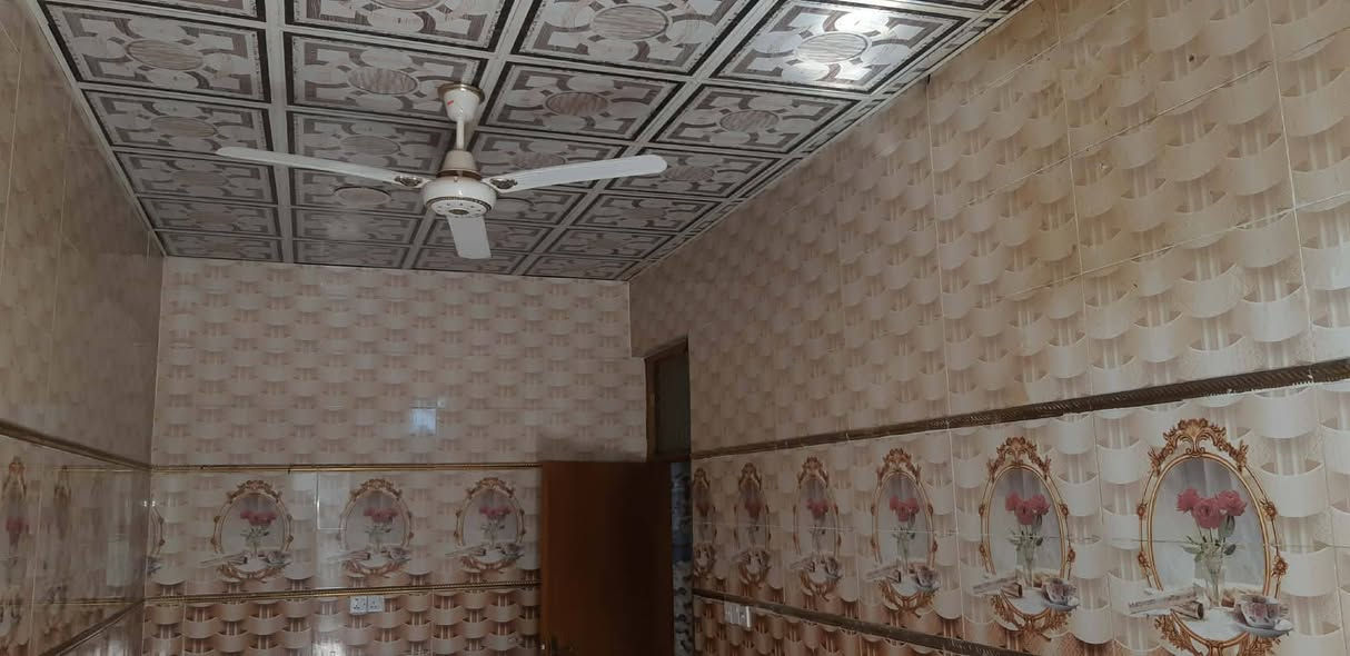 ✅ دار سكني ملك صرف تحويل مباشر للبيع بموقع ممتاز في🏚 ناحية الوحدة 
المثلث الابطال 

✅  مما يوفر سهولة في التنقل وتوفر الخدمات الأساسية. 

مساحه الدار 300
 متر  مساحه  بناء 175 حديث 🏘
وقطعه 125lllمتر


**إذا كنت صاحب هذا الإعلان وتريد حذفه لأي سبب، رجاءا أرسل رسالة إلى الدعم الفني**