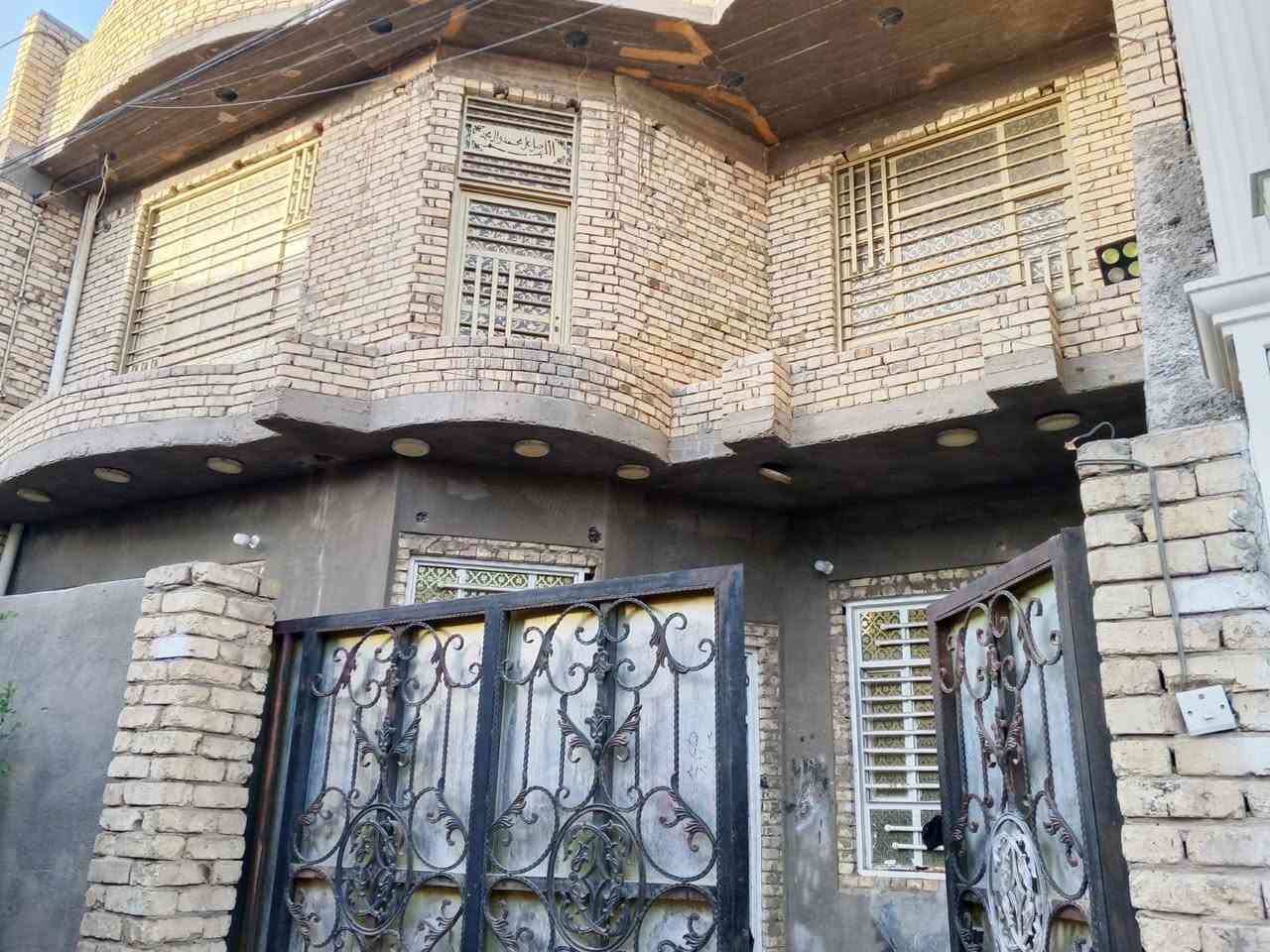 السلام عليكم بيت للبيع حي الصحفين قرب فلكه القاضي طابقين الطابق الاول مبني ب ٢٠١٩ والطابق الثاني ٢٠٢٤ رقم الهاتف ***********
