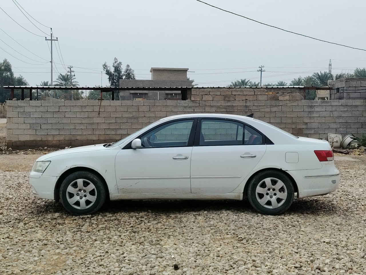 السلام عليكم للبيع سوناتا 2009 وارد خليجي مكينه 2400 لاصرف ولاتبخير خير من الله تخم تاير  سونار موجود بالصور سنويه ب اسمي لل 2029 رقم أربيل السعر 110 وبيها مجال مكاني واسط الحفريه اتصال ***********
