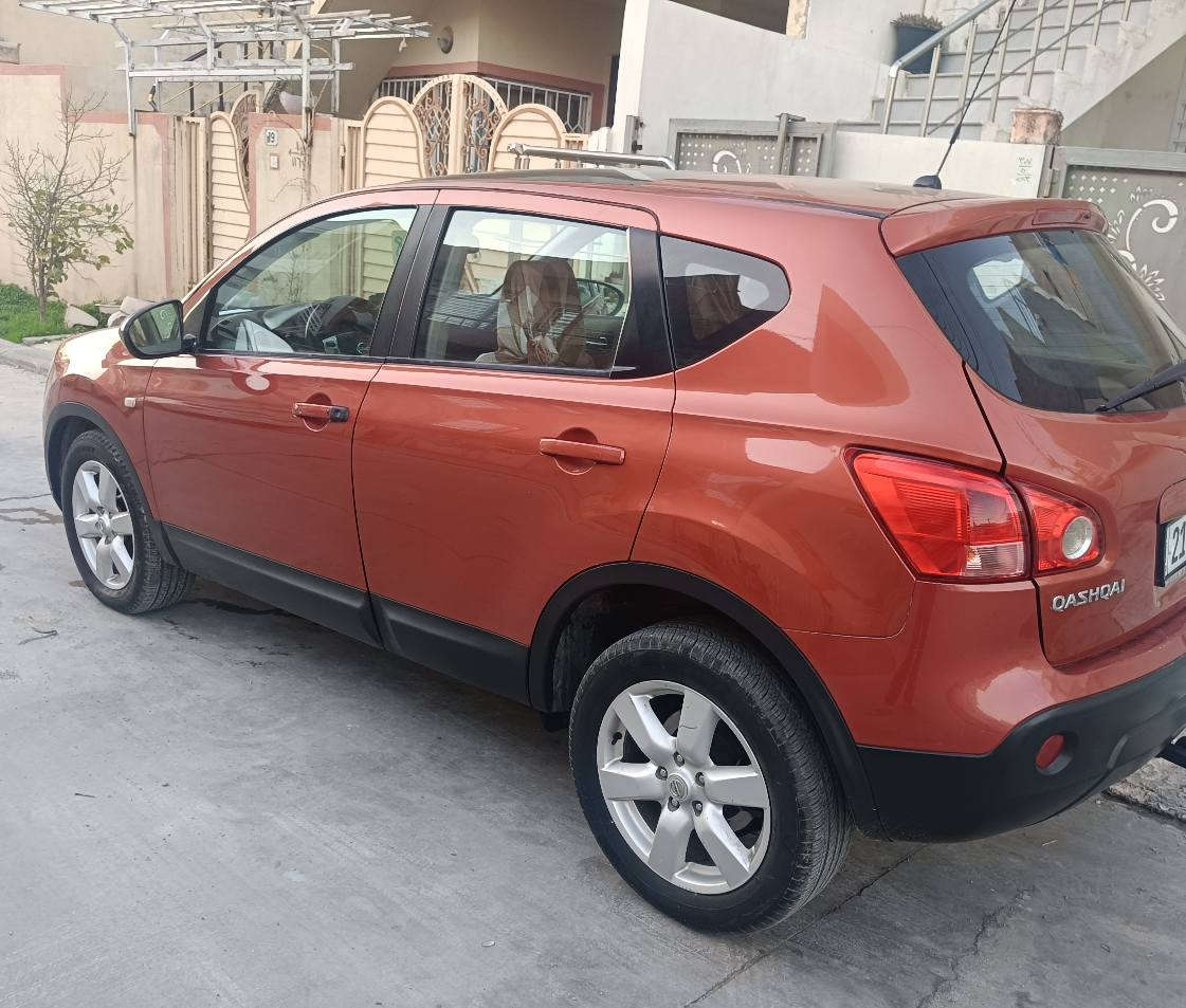 نيسان قاشقا بؤفرؤشتن مؤديل 2008 ره قه م سليماني بي بؤياخ بي سارد فول مواسه فات سقفي پانؤرامايه ئاوينه ي كاره باييه و ئه خه ويت سوكان فوليؤم تحديد سورعه بيلاد شاشه و كاميرايه ده بل گير عادي و توماتيك كوشن جلده ناو قاوه يي ده بل اكسل چوار تايه ي تازه ي له سه ره250000 رؤشتوه  سنوي تا 30 تازه يه سه ياره كه زؤر جايزه و مالي دؤسته شوين سليماني /*********** نرخ 95 مجاليكي كه م السليمانية, العراق
