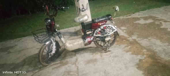 اسلام عليكم بيسكل شحن للبيع اي نقص مابيه المكان الضلوعيه السعر٤٢٥وبيه مجال الرقم ***********
