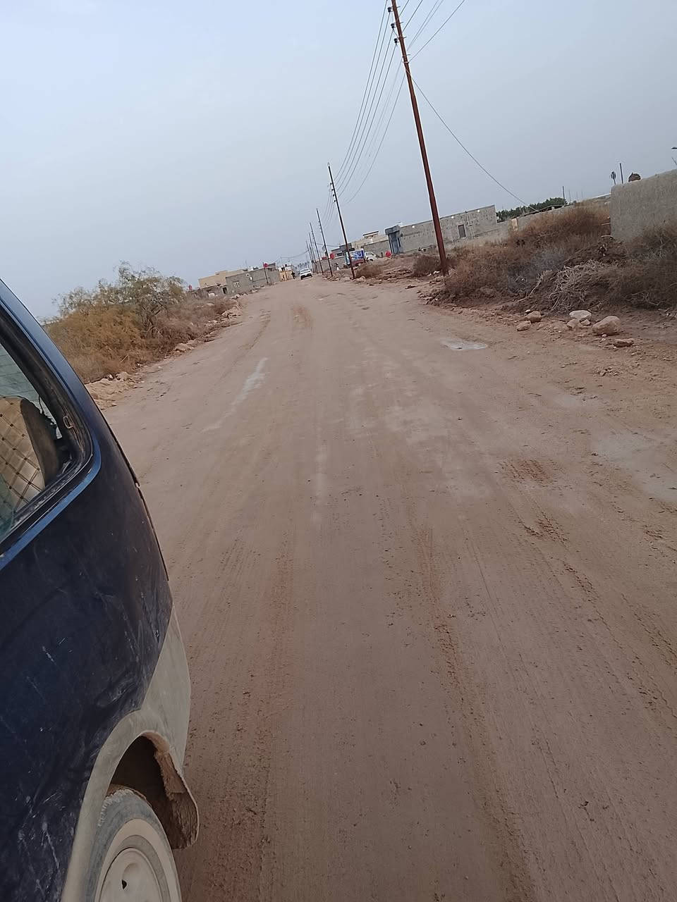 متوفر لدينا بستان دونم ونصف طابو صرف زراعي أصولي 100% ، جميع الخدمات متوفرة ،ماء،كهرباء، شارع 10 متر قيد التبليط ،مدرسة قيد الانشاء 
السعر/ 160 مليون . 
العنوان/ ابي الخصيب/ باب طويل / قرب جسر ابو فلوس 
للاستفسار/ ***********
