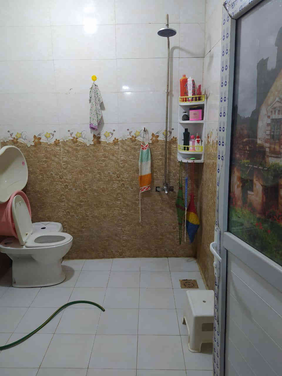 #اسعد_الله_اوقاتكم_بكل_خير⁉️👋🏼 

دار للبيع 

#مساحه 240

#جنس_العقار:: وقف سني مسجل و كامل 

#العنوان:: البصرة أبو الخصيب منطقة كوت ثويني 

#يحتوي على اربع شقق 
كل شقة غرف و ديوانيه 
مطبخ و حمام 

بي برج نت 
بناء بلوك 
شارع 8 م 
ماء كهرباء مدرسه نت كلشي قريب 

السعر 100 و بي مجال 
هاتف ☎️ ***********☎️
