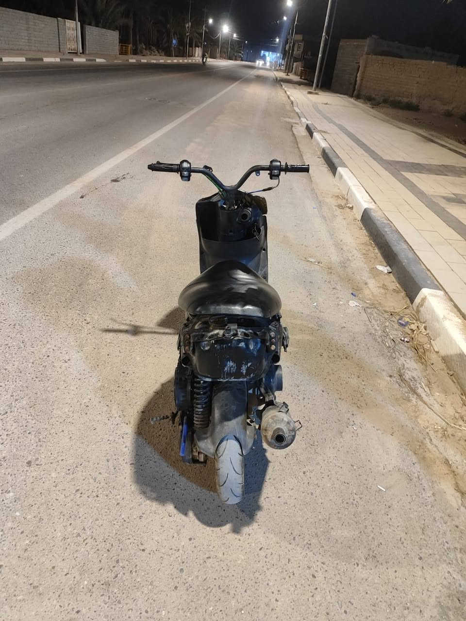 سلام عليكم ماكس عدله فول شلعه بوشه 49 مفتوحا مرا وحده كهربايات كلها شقاله كلشي ما ناقصها سعر 250 وبيها مجال لتفاوض مكلف بنشر  مكاني قضاء المدينه بني منصور رقم راعيها ***********
