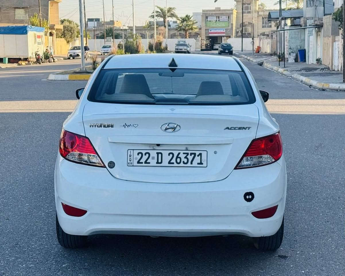 هونداي اكسنت للبيع 
موديل 2011 خليجي
رقم سليمانيه بأسمي جديد شرط التحويل والوكاله
كير ومحرك مامفتوح شرط لا صرف ولا بخار
كهربائيات وتخم تاير وصدر امامي وخلفي كلها جديد  
سياره بيهه باب صبغ و ربع قبغ الجنطه بدون دواخل 
السعر 95
***********
