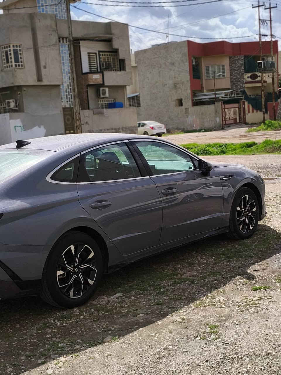 سوناتا  الشكل  الجديد  2024
لون سمنتي كلين كلين بدون صبغ بارد فقط ثلاث مكانات

2500 تنفس طبيعي      

رقم اربيل  تحويل للمشتري 

الدولي الجديد هزه وفحص وترقيم جديد

 بدون ضرر داخلي السياره    

شواصي لغود كفالة 

السياره 

  ماشية 8000 الف بحاله زيرو 

.. شرط التحويل او وكالة للمشتري 

مواصفات 

Sel plus ..

2500 مكينة المرغوب

+ دشبول الكتروني مع شاشة متصلة

بصمة تشغيل + البوب بصمة + تشغيل عن بعد

كشن السايق كهربائي  

تبريد شاشة بيانو منفصل

تدفئه بالكشنات 

اوتو هولد + اوتو اوف

مانع انحدار ومانع انزلاق 

لد امامي نهاري 

كيرها دكم

لايت زينون عالي ناصي 

رادار امامي خلفي جانبي

اشاير بالمري 

شاشة كبيره بلادية + كامرا خلفيه دوارة 

مانع تصادم امامي خلفي

قيادة آليه تحديد مسار 

سايد بريك دكمة 

انضمة قيادة 4 

وباقي المواصفات 

السعر 208 وبيه مجال 

مكاني شارع فلسطين شراي يتصل 

***********
