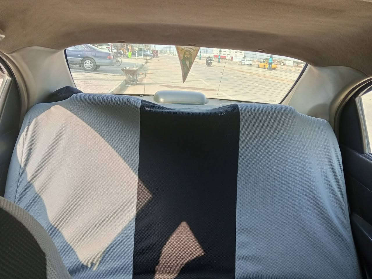 افيو اجره للبيع سياره جاهزه من كلشي تخم تاير كير ومكينه تبريد ثلج حداديه جاهزه مصفره هيئه وغرامات ارقام نكليزي  بائسمي كير عادي مديل 2008سعر 45وبيه مجال مكانه واسط كوت للستفسار اتصل على ***********
