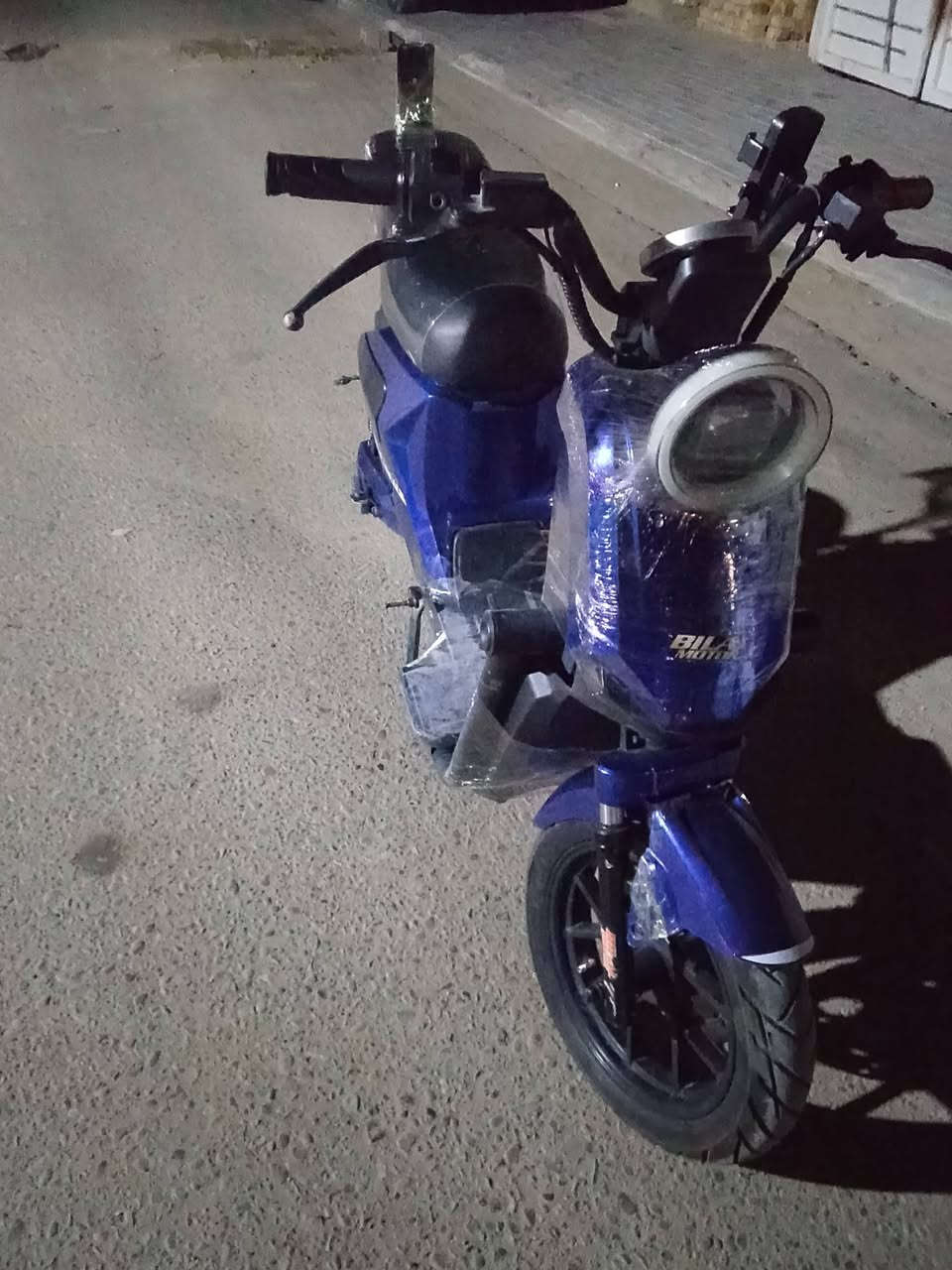 السلام عليكم ورحمة الله وبركاته حبايب كلبي دراجه شحن للبيع كل نقوصات ما بيه دراجه اي عطل ما بيه دراجه نضيفه وحلوه وسريعه سعر 550 وبيه مجال هاذه رقمي وتساب او تصل عليه ***********
