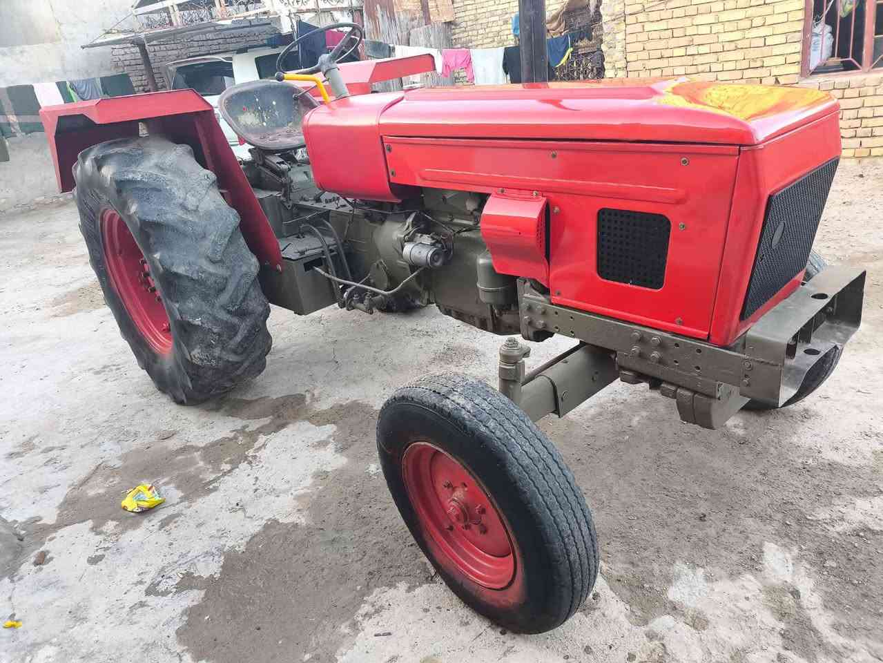 السلام عليكم دركتل عنتر موديل ٨٨بدون رقم جاهزة محرك لا تنقيص ولا تبخير أي نقص مابية  مكاني ميسان الشراي يتصل ***********/***********
