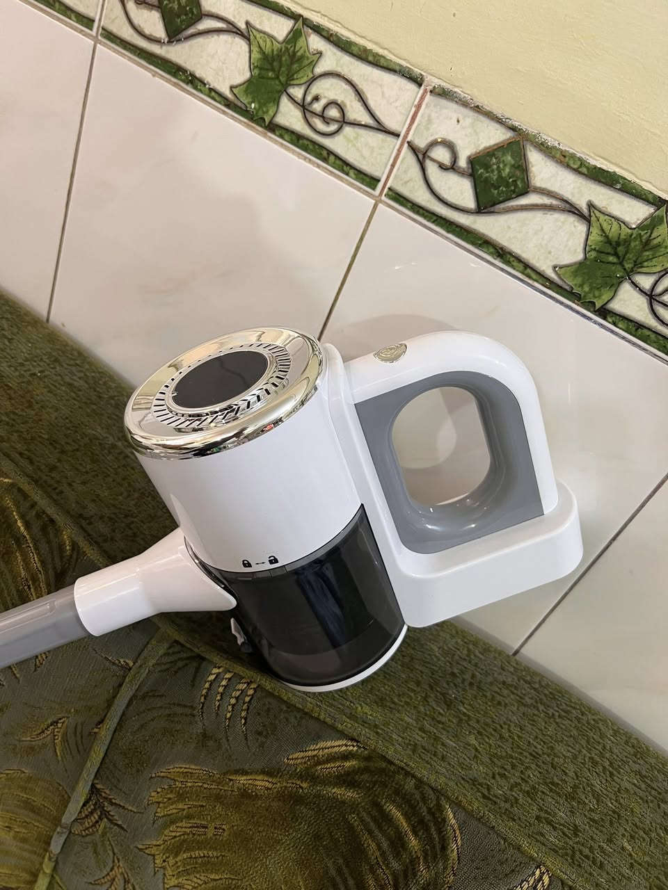 مكنسة كهربائية شحن 3 درجات سرعة جديدة ما مستخدمة خلي سعر وبالعافية


**إذا كنت صاحب هذا الإعلان وتريد حذفه لأي سبب، رجاءا أرسل رسالة إلى الدعم الفني**