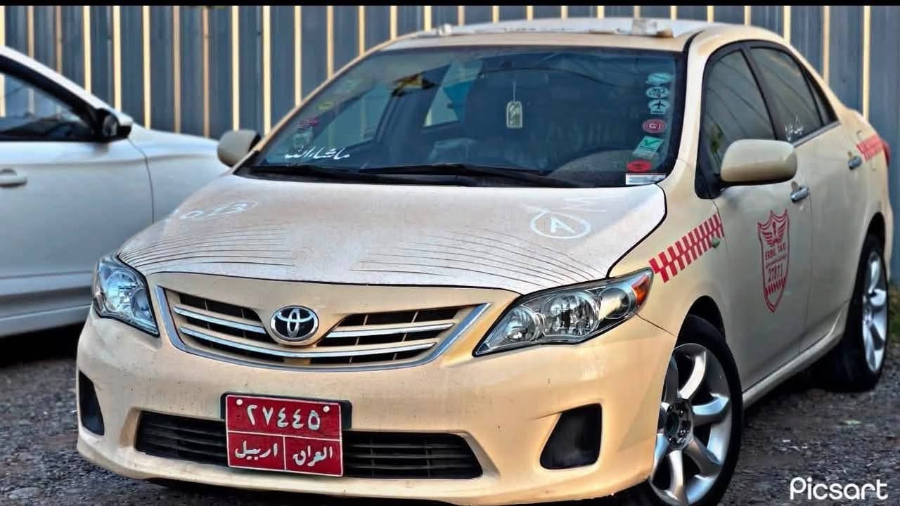 تۆیۆتا کرۆلا ٢٠١٣بیلاد تەکسی گێڕ حادی گێڕ و مەکینە بەشەرت چامرخی دواوەی لای سایەق لێدراوە دوو دەرگاکەی لای سایەق بن دۆسەی هەیتی پشتی کەپسە پێشی جمپێکی خەفیفی هەیە ئێرباگ کەپسە نەقەیوە ٤پارچی هەیە بە  ١٠پارچە دەفرۆشین سعري ١٢٢ 

*********** أربيل, العراق
