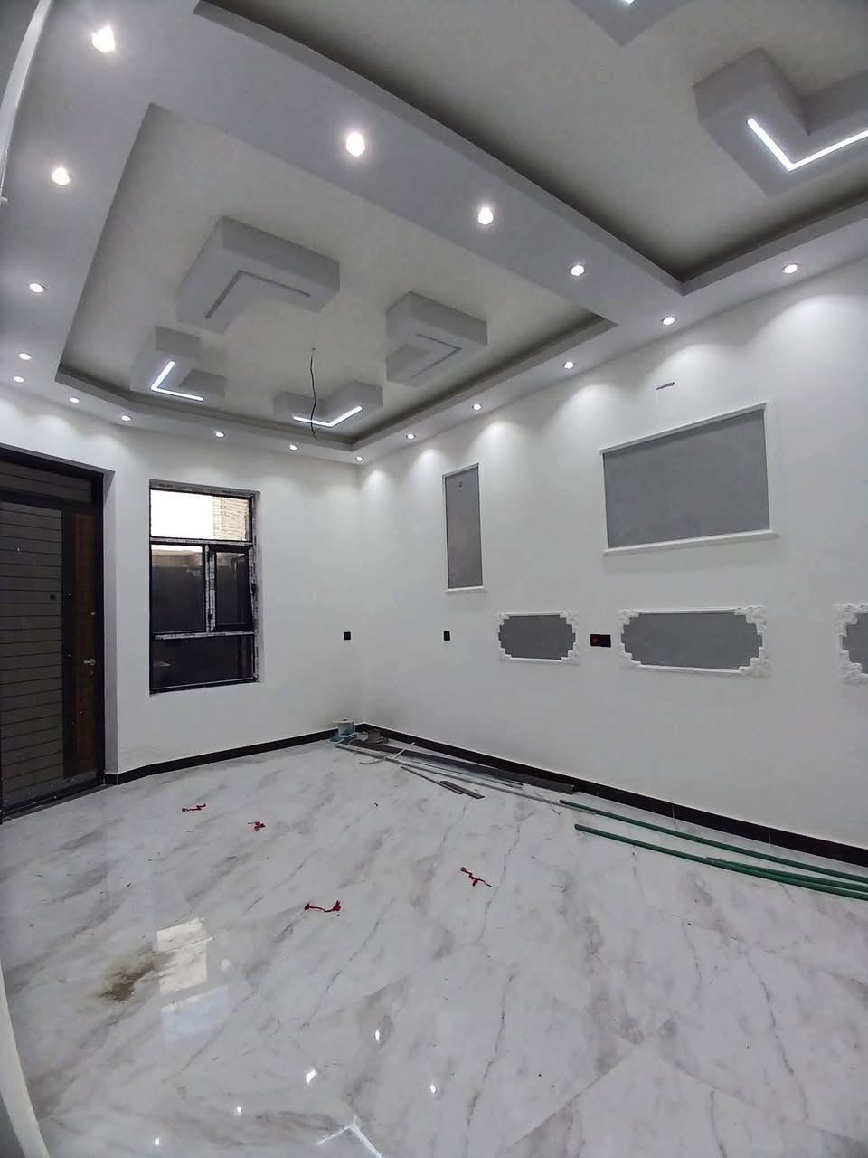 🌟 دار للبيع في حي البساتين، بغداد
- مساحة: 100 م²
- طابقين
- 4 غرف نوم + استقبال + مطبخ + 4 صحيات
- واجهة: 7م، نزال: 14م
- طابو زراعي ملك صرف، سند 25
- 📍لمعرفة السعر اكتب (تم)
- الموقع: بغداد - حي البساتين - مدخل مجمع سبع ابكار
- موقع المكتب: حي البساتين - شارع الضباط مقابل ماركت فراولة 
- للاستفسار: *********** - محمد الركابي أو زيارة مكتب المصطفى للعقار حي البساتين شارع الضباط
