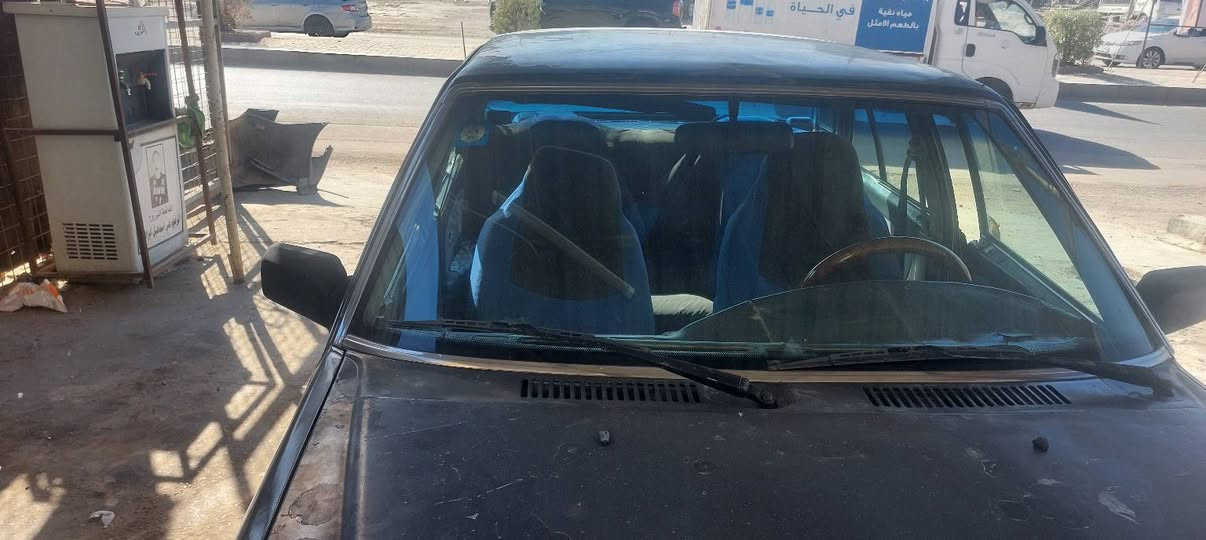 السلام عليكم 
كيا كونكورد رقم ديالى شرط التحويل كير محرك مكفول الكشر كدامك تخم تاير 
السعر 25
 ***********
