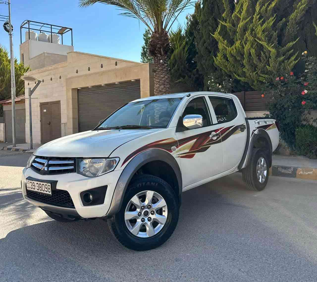 ميتسوبيشي L200 
للاستفسار 0791447679
موديل 2015
فحص كامل 7 جيد 
دهان الشركة وخط الشركة
كوشوك جديد 
ترخيص سنه كامله
دواخل الشركة ولا خدش 
ماتور 2500 تيربو ع الفحص 60%
البكب بحالة الوكاله 
الله يبارك ل صاحب النصيب 
للأستفسار : 0791447679


**إذا كنت صاحب هذا الإعلان وتريد حذفه لأي سبب، رجاءا أرسل رسالة إلى الدعم الفني**