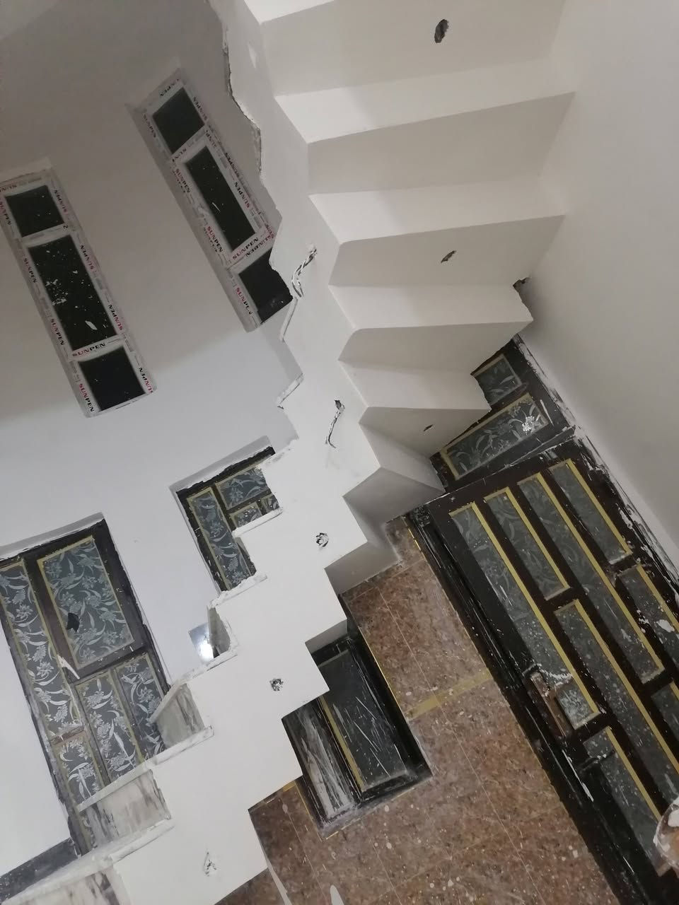 السلام عليكم ورحمة الله وبركاته
كادر سيد عوده الباخ
شغل تصفير مساطر سمنت جص بورك شغل درجه اولى متفرق حاليا الاستفسار تصل ***********
