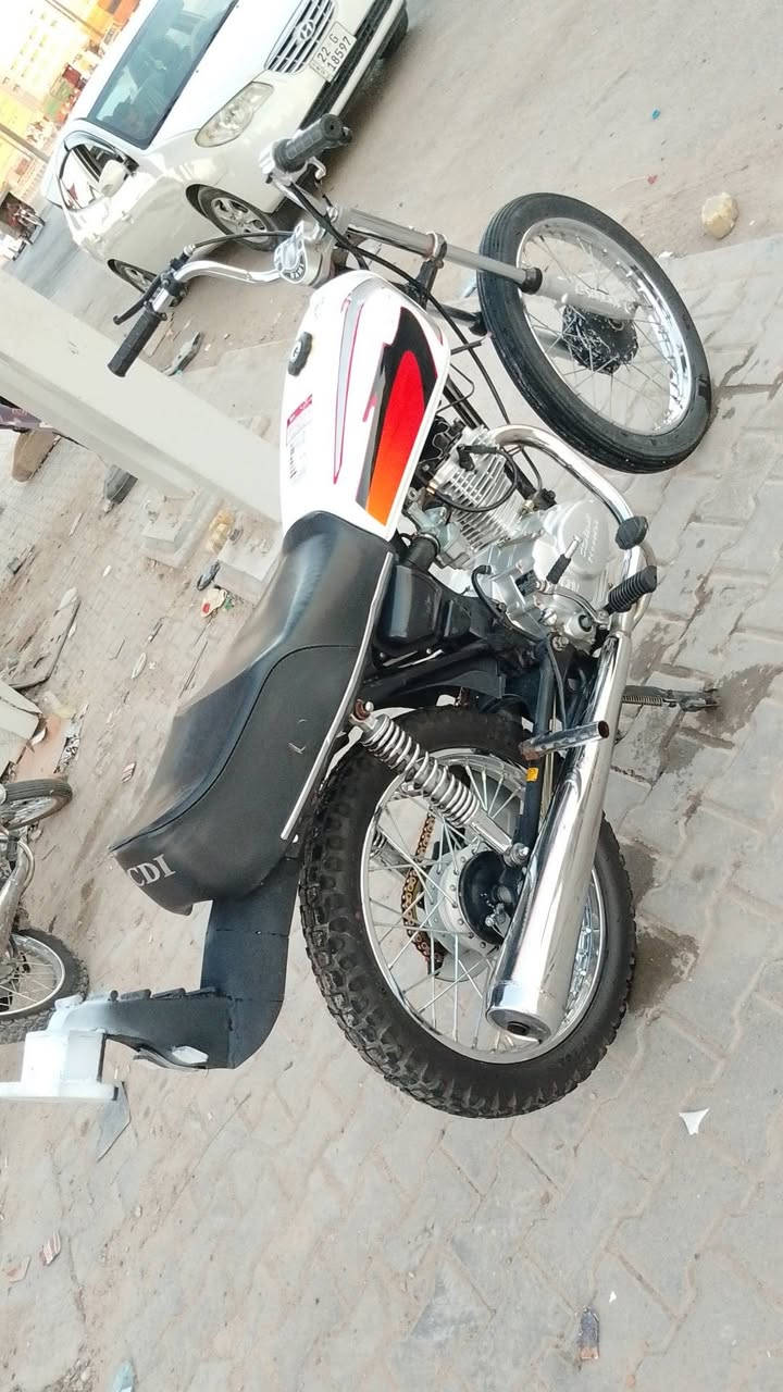 زدراجة شاصي ايراني شلامجة مكينة سيجي نامة جديدة تعمير 26 سعرهة 750 وبيها مجال مو شراي لصل افشلك هاذا رقمي ***********
