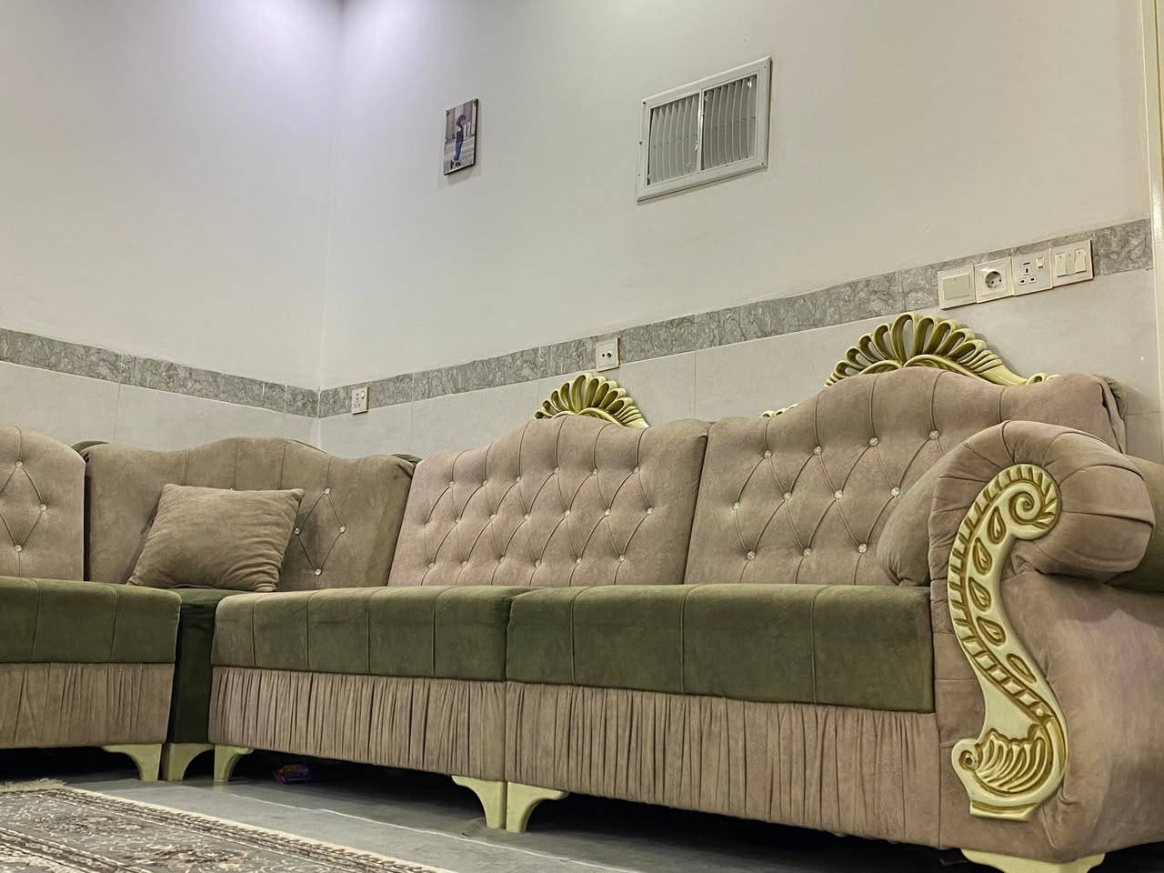 فرۆشتنی خێرا ، قەنەفە بۆ فرۆشتن لە
هەولێر ، پاکە تازە شورایە، نرخی ٢٠٠هەزار، ئیسفنجی وەک خۆیتی هیچ نەمردیە 💎***********
