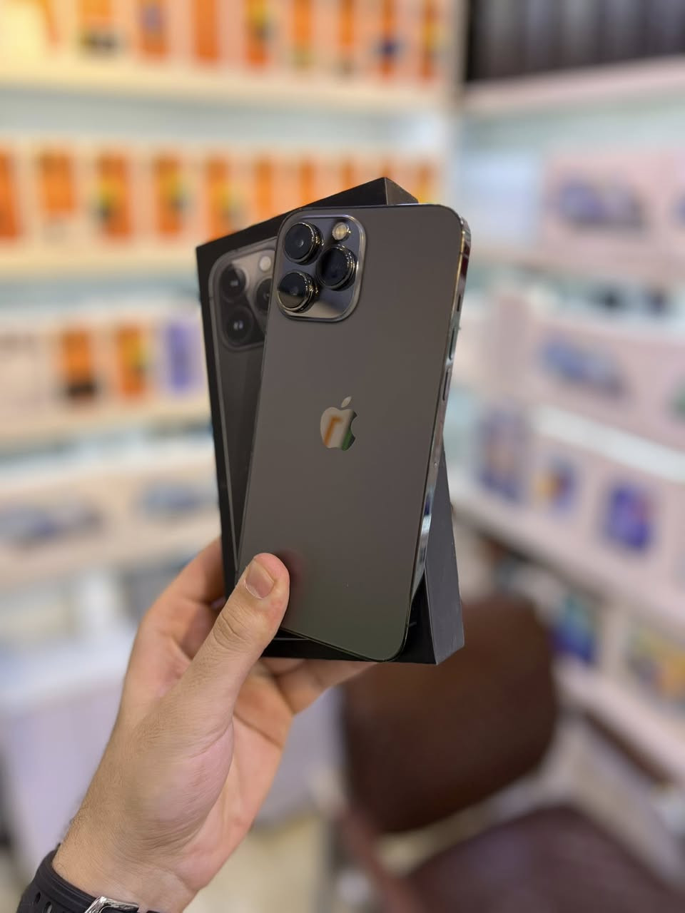 ايفون 13 بروماكس ذاكرته 512 و بطاريته 90‎%‎ الجهاز ملحقاته كاملة و نظافته الف بالمية زلغ مابي و بي ضمان هم 🔥
السعر 725 الف 💴
العنوان بغداد / البياع / شارع عشرين / قرب قاهر الاسعار
اتصل على ***********📲
