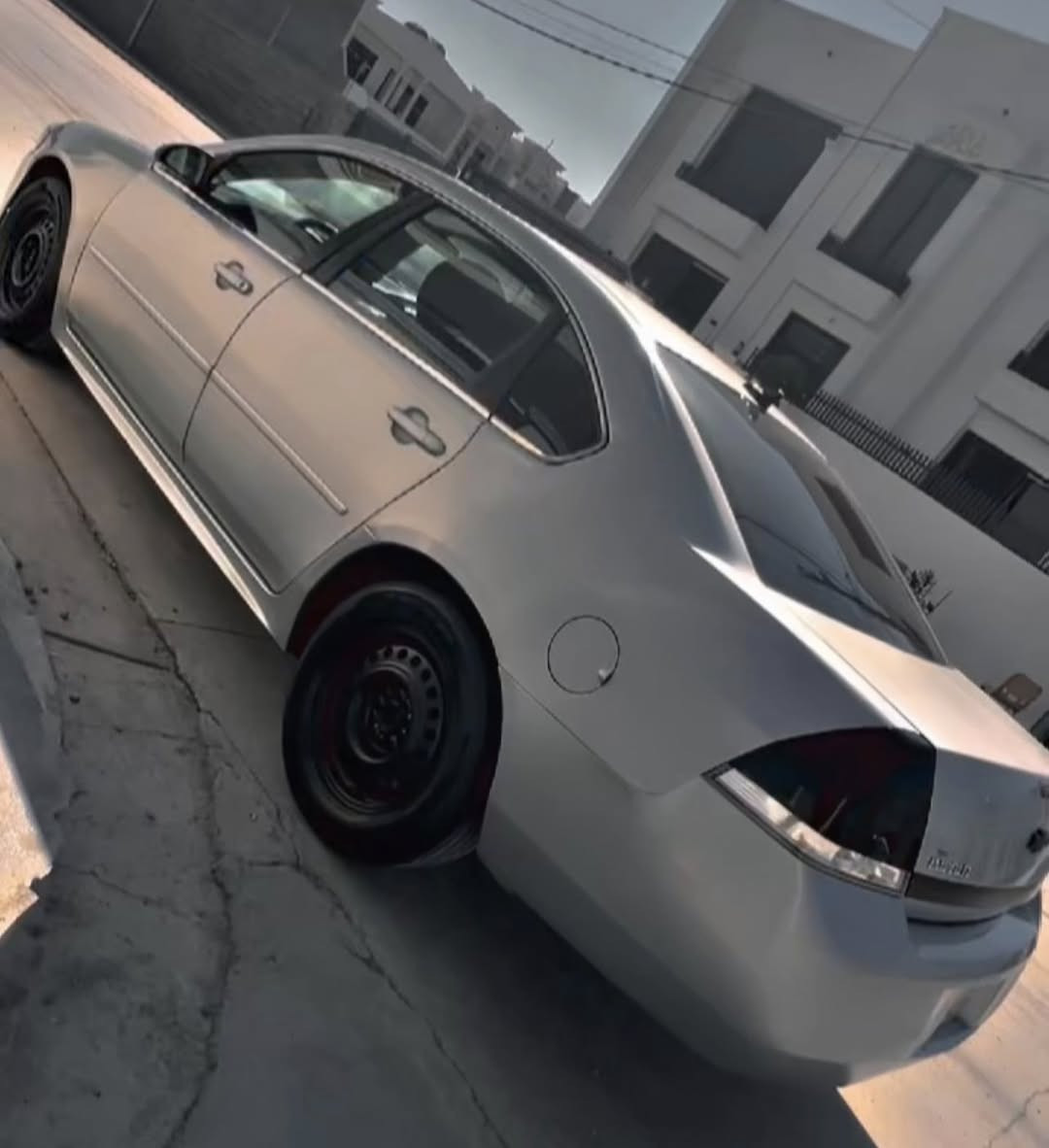 سلام عليكم 🙋‍♂️.  وتحياتي لل ادمين حبيب 
اخوان عندي امبالا 2011 
لون رصاصى 
محرك 3500 
مرقم سليمانيه جديد لحد 2028 
وتحويل نفس يوم 
لل معلومة اكثر اتواصلون هاذه رقم بس واتس اب ***********  / وسعر 80 بي مجال لل طيبين 🙏🏻
مكان سيارة كركوك حبيب 🫡
