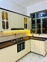 عرض راس السنه  عمل جميع انواع الكاونترات  الداخل المنيوم والخارج HDF و...