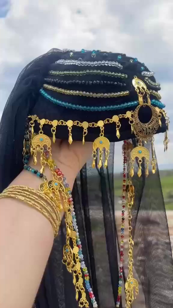 سڵاو هاوڕێیان بۆ داوا کردنی ئەو کوڵاوە جوانانە لای خوشکەکەم بە نرخێکی زۆر گونجاو لەسەر خواستی خۆتان بۆتان دروس ئەکا Liza Hsen
🥹❤️‍🔥


**إذا كنت صاحب هذا الإعلان وتريد حذفه لأي سبب، رجاءا أرسل رسالة إلى الدعم الفني**